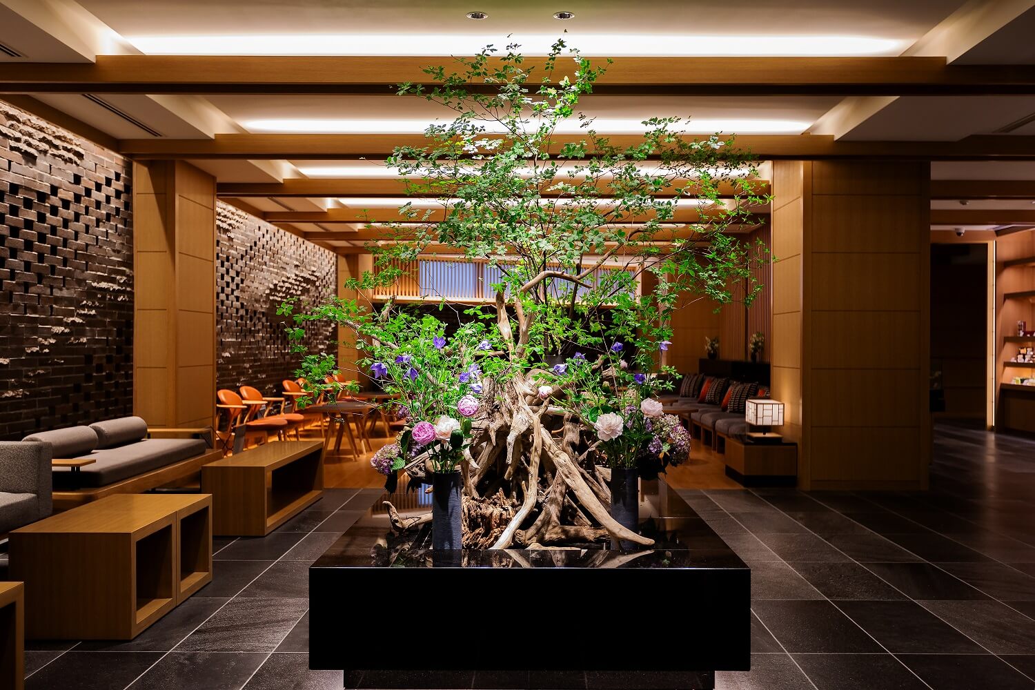 ロビーラウンジ